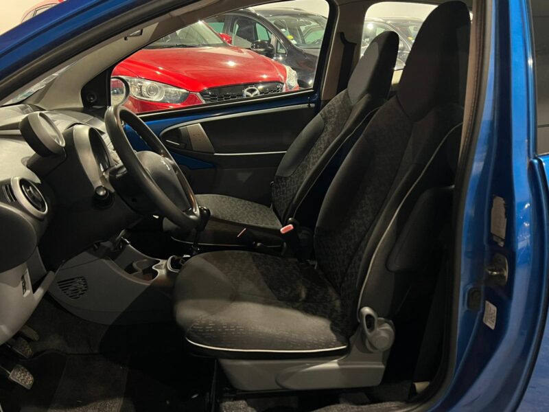 PEUGEOT 107 1.4HDI 54CH BLUE LION TRENDY