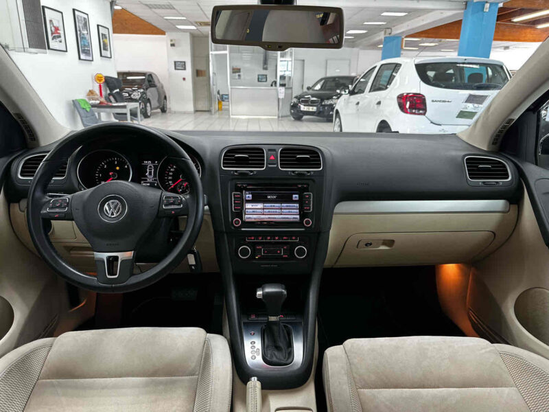 VOLKSWAGEN GOLF VI 2.0 TDI 140 Carat DSG6