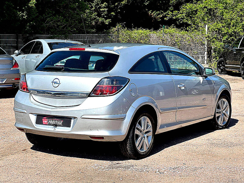 Opel Astra GTC 1,7L CDTI 101 CV / Paiement 4X Possible