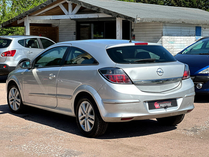 Opel Astra GTC 1,7L CDTI 101 CV / Paiement 4X Possible