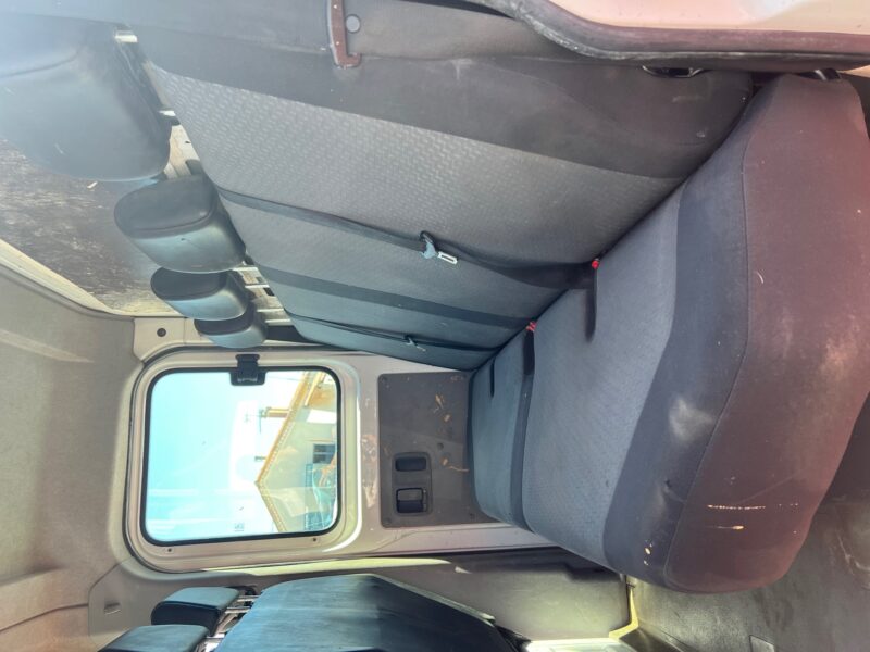 VOLKSWAGEN CRAFTER 30-50 PLATO 2012