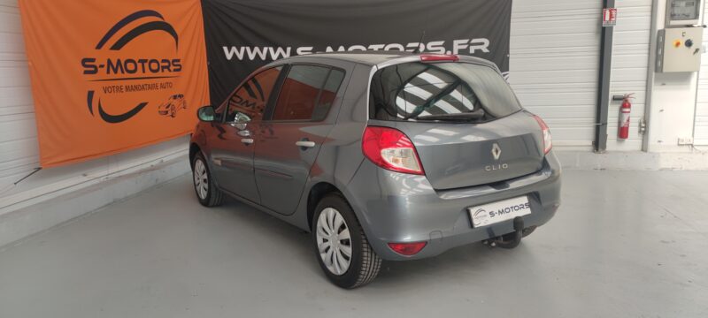 Renault CLIO III 1.5 DCI 85CH EXPRESSION CLIM