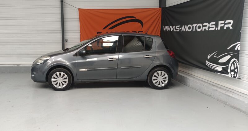 Renault CLIO III 1.5 DCI 85CH EXPRESSION CLIM