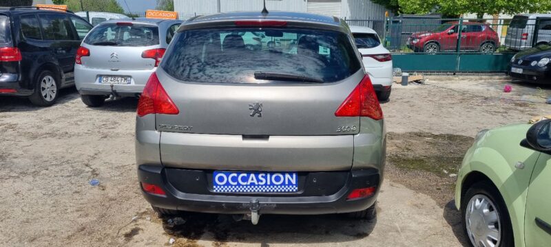 PEUGEOT 3008 1.6 HDi 112Ch PREMIUM