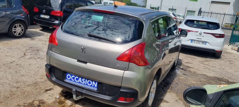 PEUGEOT 3008 1.6 HDi 112Ch PREMIUM