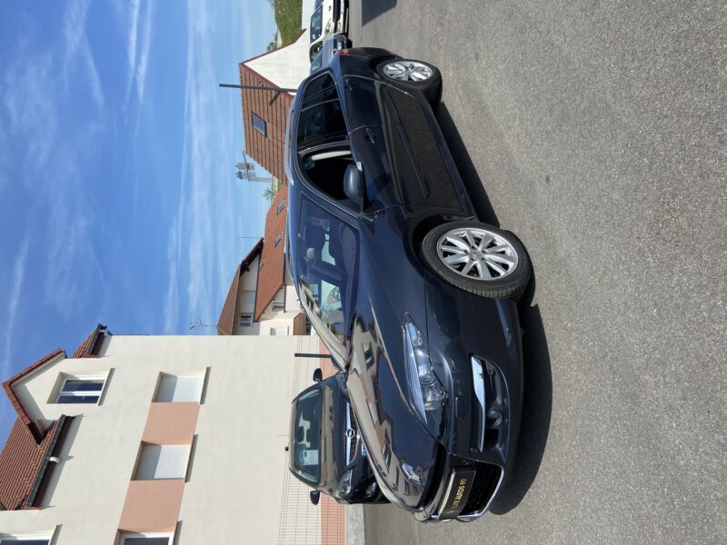 RENAULT LAGUNA III Grandtour 2012