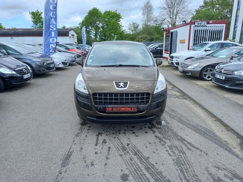 PEUGEOT 3008 2012