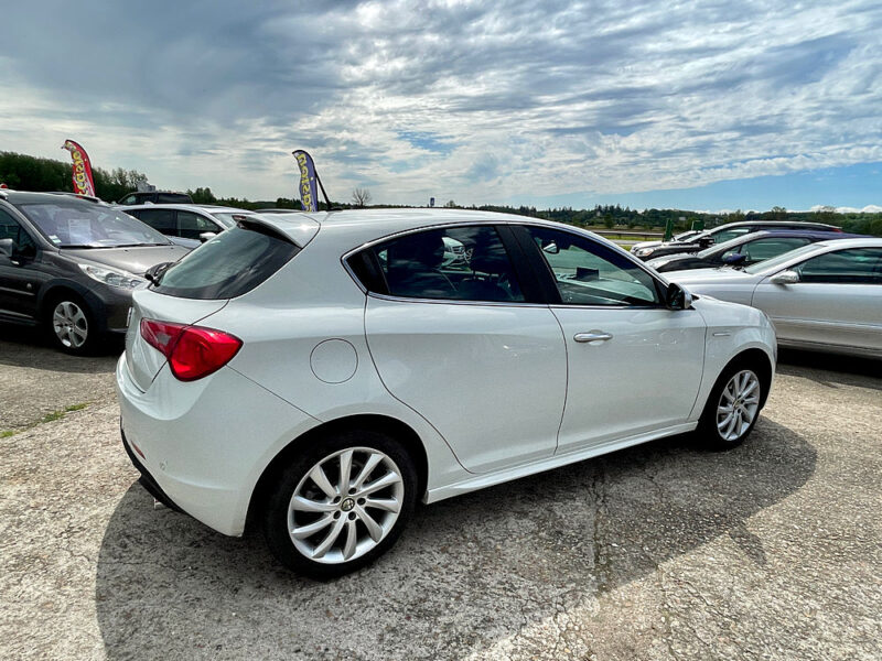 ALFA ROMEO GIULIETTA 2010