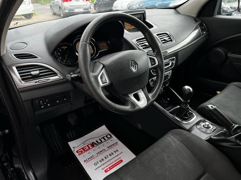 RENAULT MEGANE III ESTATE 2012