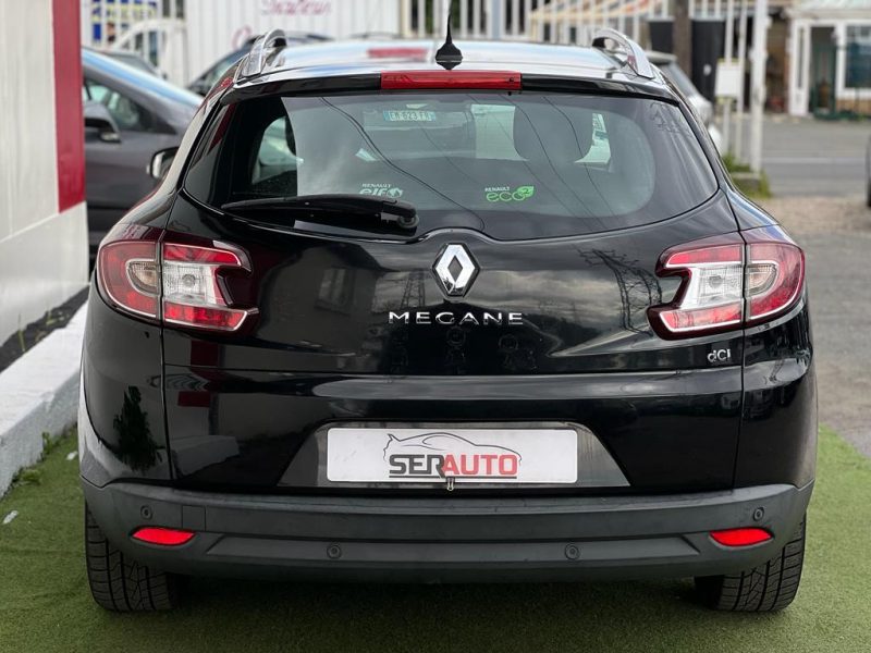 RENAULT MEGANE III ESTATE 2012