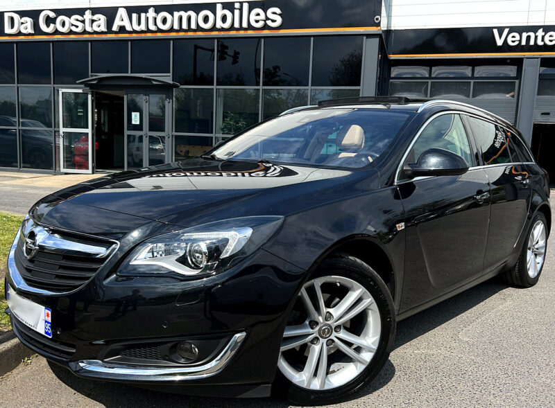 OPEL INSIGNIA PHASE II SPORTS TOURER 1.6 CDTI 136 Cv BOITE AUTO TOIT OUVRANT FULL OPTION Garantie1an