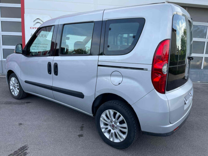 FIAT DOBLO 7 PLaces 105cv Cargo LOUNGES