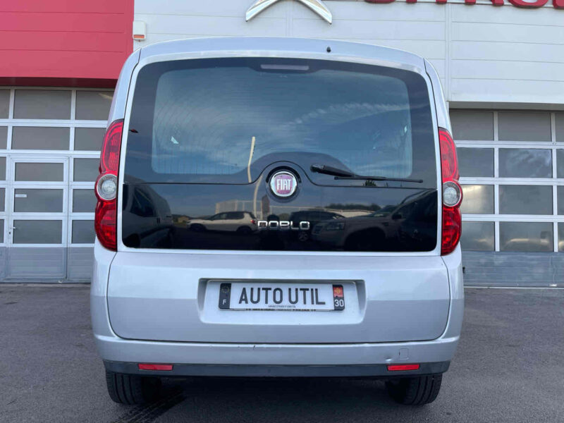 FIAT DOBLO 7 PLaces 105cv Cargo LOUNGES