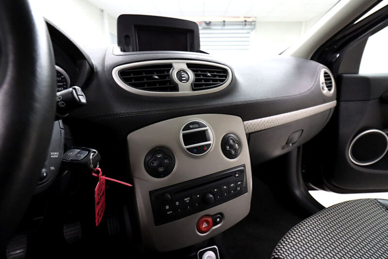 RENAULT CLIO III 2010