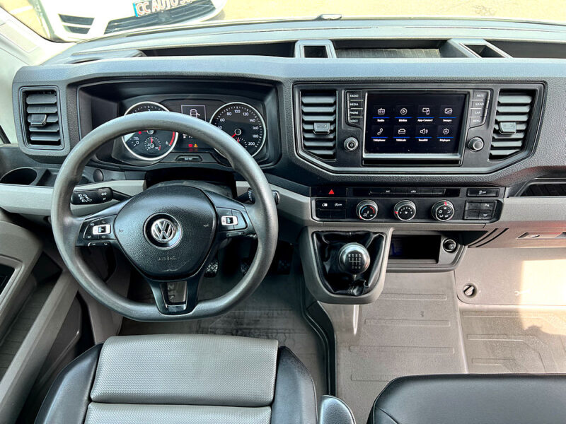 VOLKSWAGEN CRAFTER  2019