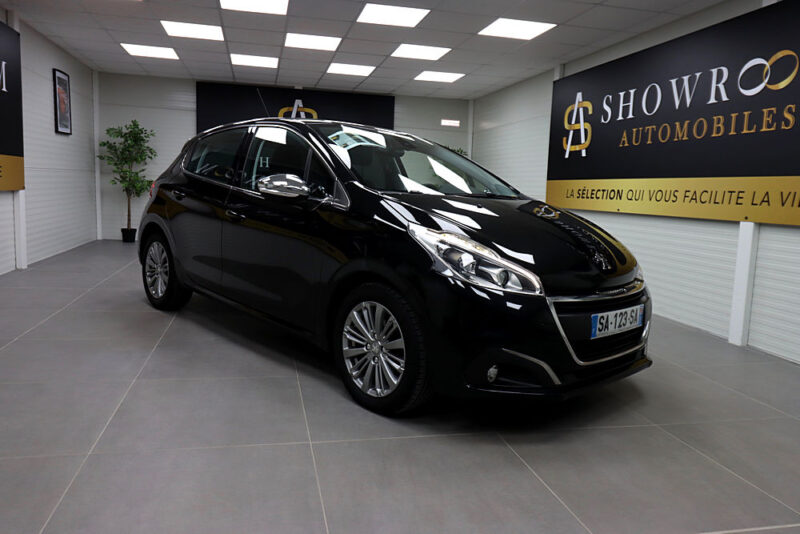 PEUGEOT 208 2016