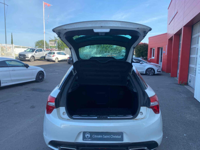 CITROEN DS5 2.0 HDi 165 Sport Chic