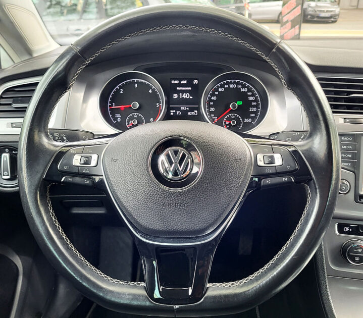 VOLKSWAGEN GOLF 2016