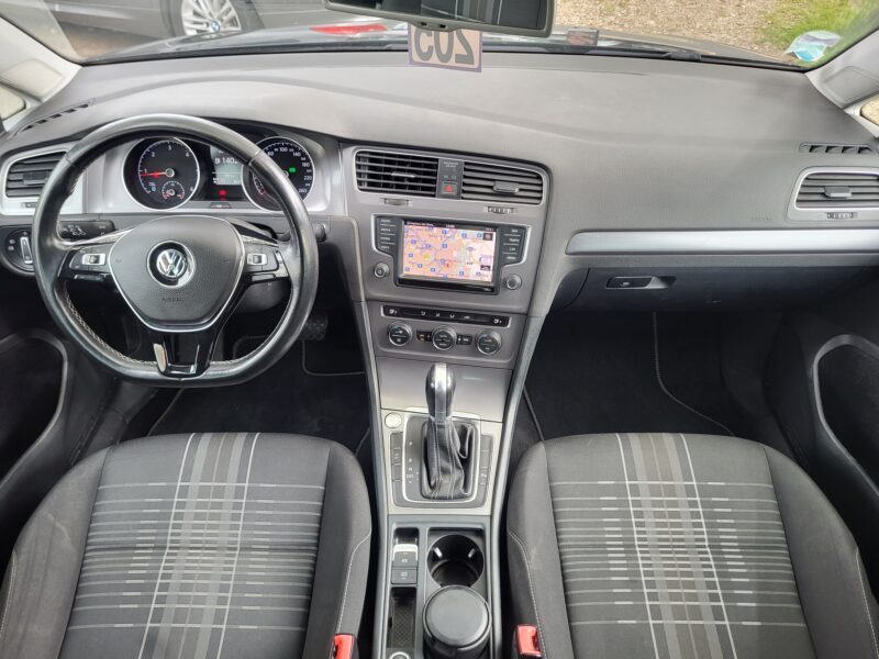 VOLKSWAGEN GOLF 2016