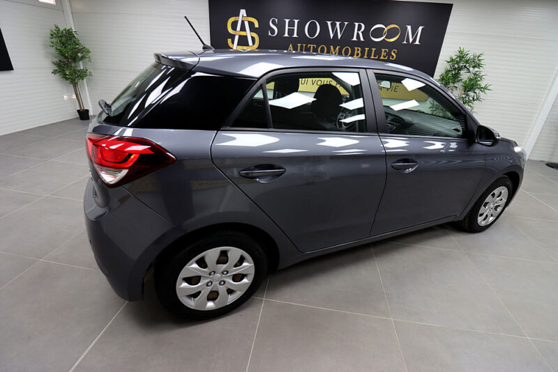 HYUNDAI I 20 2016