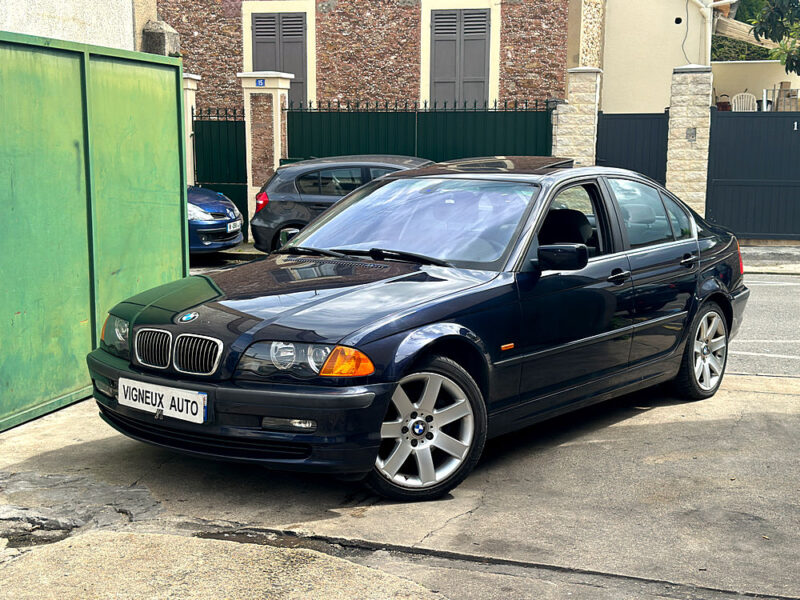 BMW SERIE 3  325i BOITE AUTOMATIQUE PAYER EN 4X