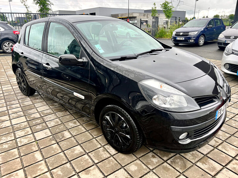 RENAULT CLIO III 1.2 75cv