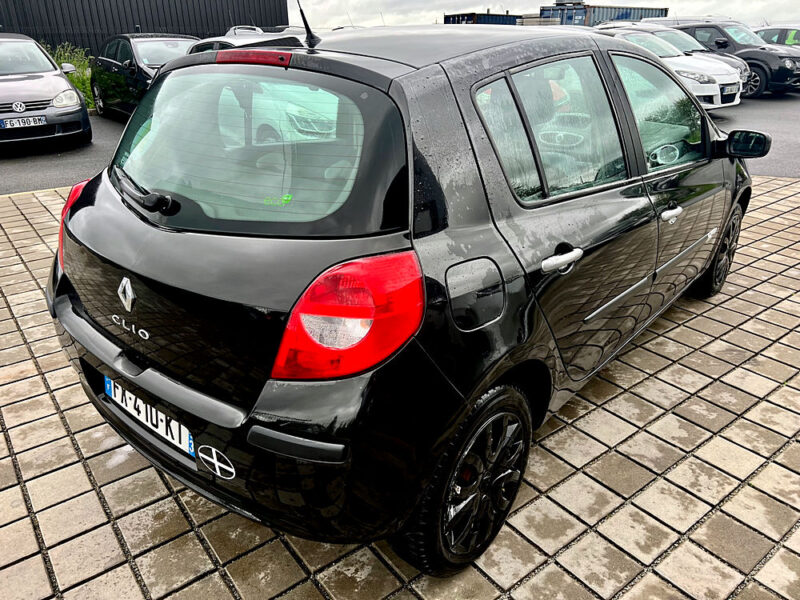 RENAULT CLIO III 1.2 75cv