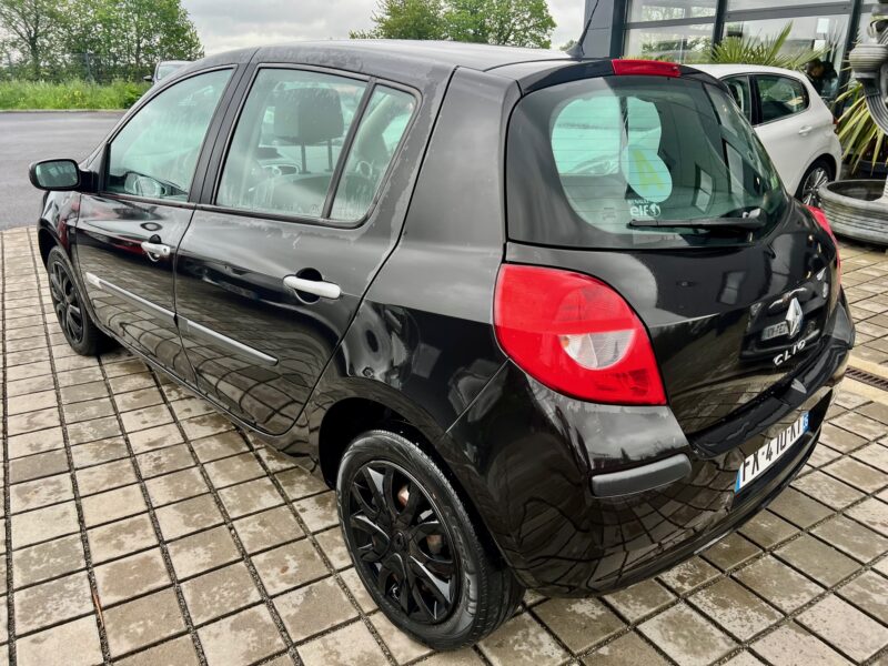 RENAULT CLIO III 1.2 75cv