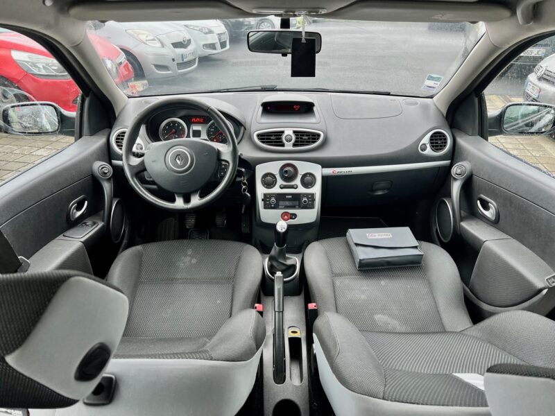 RENAULT CLIO III 1.2 75cv