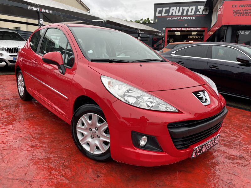 PEUGEOT 207 2014