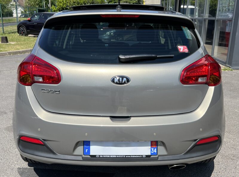 KIA CEED II PREMIUM 1.6 GDI 135 Cv BOITE AUTO / 22 700 Kms TOIT OUVRANT CRIT AIR 1 - Garantie1an