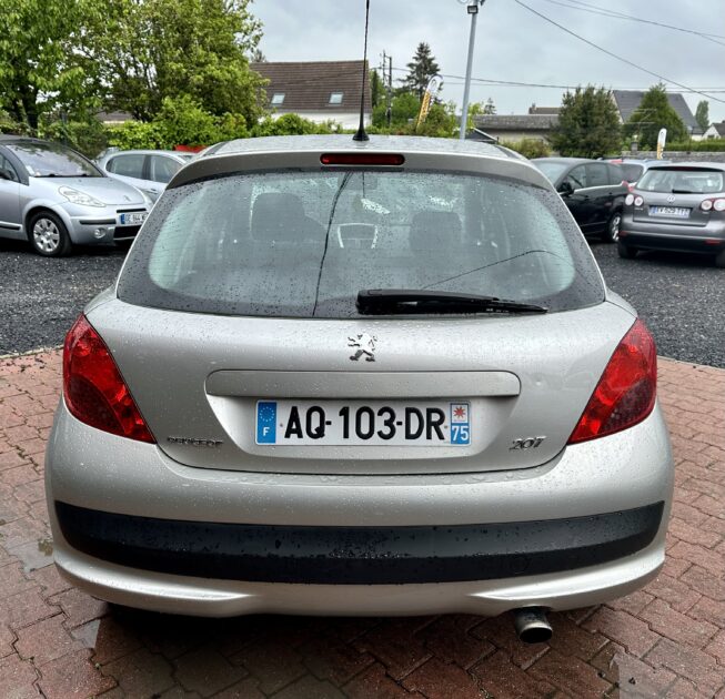 PEUGEOT 207 2006