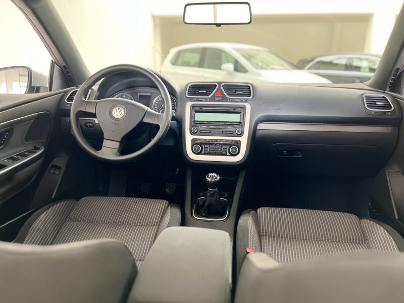 VOLKSWAGEN EOS 1.4 122CH CABRIO