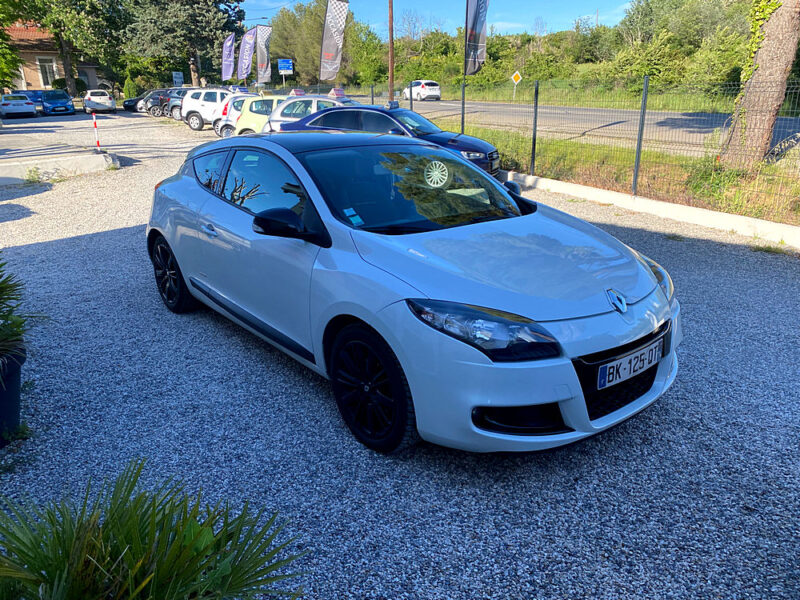 RENAULT MEGANE III Coupé 2011