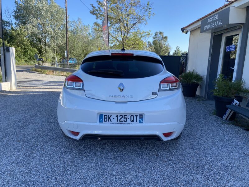 RENAULT MEGANE III Coupé 2011