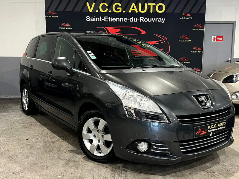 PEUGEOT 5008 2013