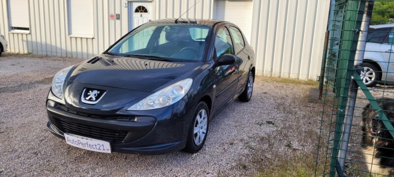 PEUGEOT 206+ 2011