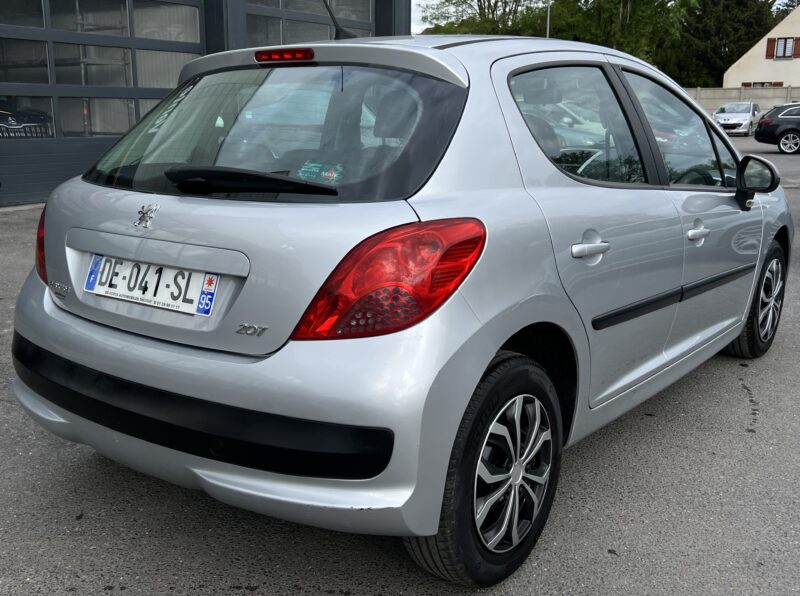 PEUGEOT 207 1.4 75 Cv 5 PORTES / CLIMATISATION - Garantie 3 Mois