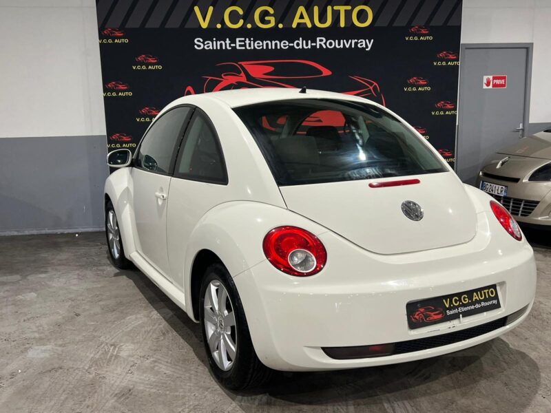 VOLKSWAGEN NEW BEETLE 2006