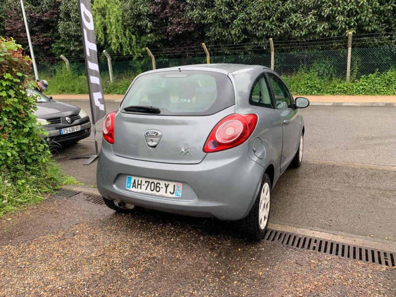 FORD KA 2009 1.2i 70CV