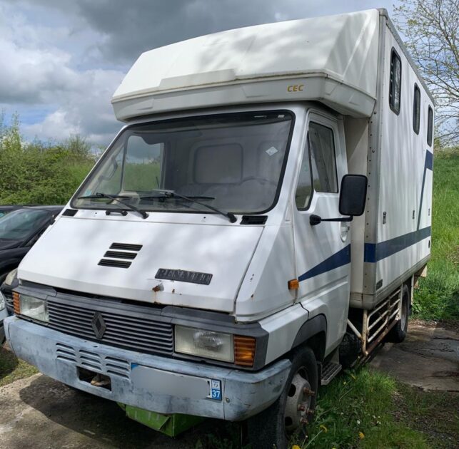 RENAULT Série B 1989 - CAMION CHEVAL