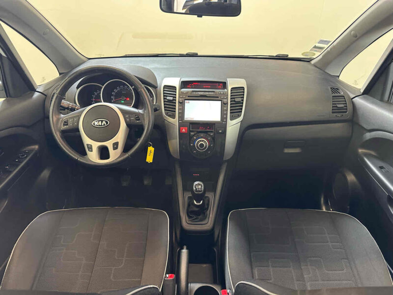 KIA VENGA 2011