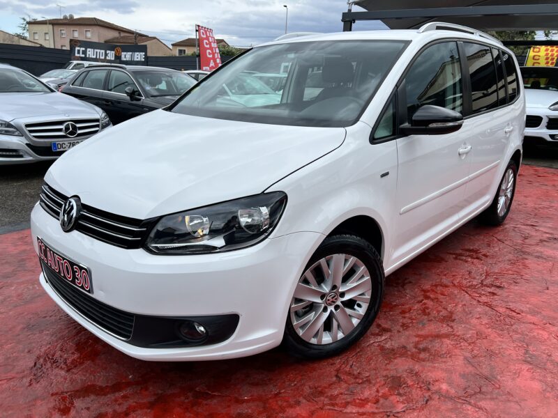 VOLKSWAGEN TOURAN 2013