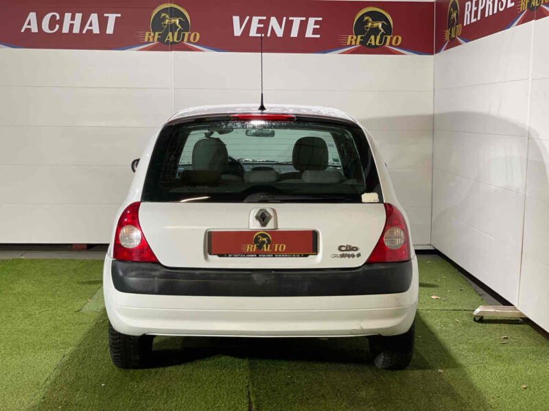 RENAULT CLIO II 2005 1.2 i 58cv