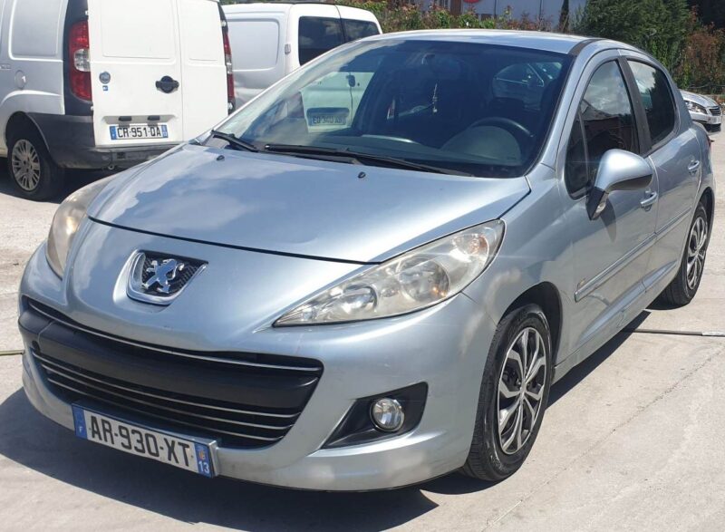 PEUGEOT 207 2010