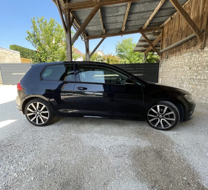 VOLKSWAGEN GOLF VII 2013