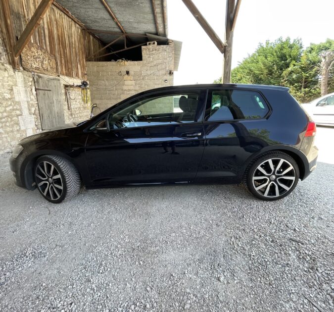 VOLKSWAGEN GOLF VII 2013