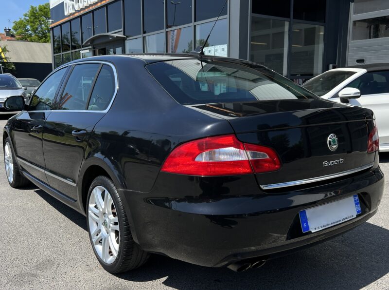 SKODA SUPERB SKODA SUPERB II 1.8 TSI 160 Cv DSG7 ELEGANCE / 1ERE MAIN BOITE AUTO GPS - Garantie1an