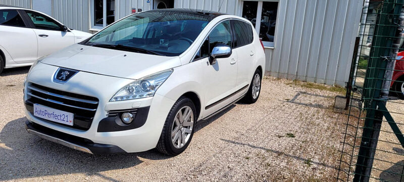 PEUGEOT 3008 2013