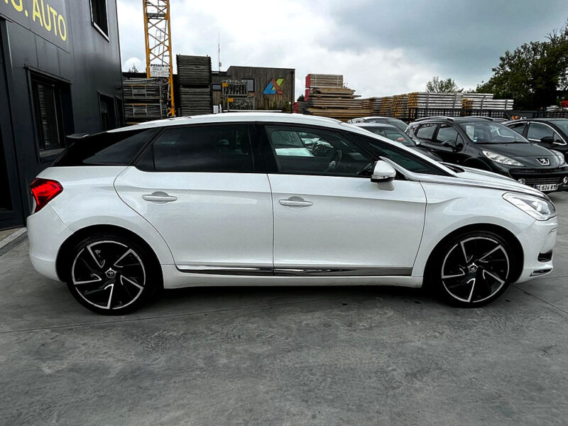 CITROEN DS5 1.6 THP 200 Sport Chic